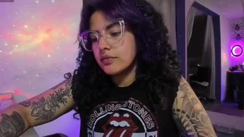 Snapshot of witchofhearts chatting on 02.27.25 Luna Violeta A r t i s t online show from 02.27.25