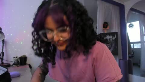Snapshot of witchofhearts chatting on 03.03.25 Luna Violeta A r t i s t online show from 03.03.25