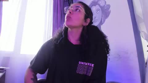     Luna Violeta  A r t i s t  online show from 11.23.25