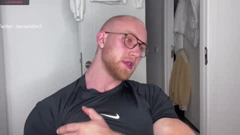 Snapshot of wlademarbergs chatting on 01.09.25 Wlademar online show from 01.09.25