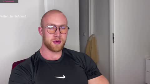 Snapshot of wlademarbergs chatting on 01.15.25 Wlademar online show from 01.15.25