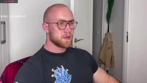 Snapshot of wlademarbergs chatting on 01.22.25 Wlademar online show from 01.22.25