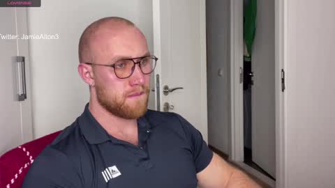 Snapshot of wlademarbergs chatting on 01.25.25 Wlademar online show from 01.25.25