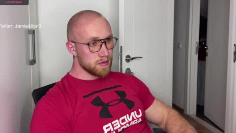 Snapshot of wlademarbergs chatting on 02.04.25 Wlademar online show from 02.04.25