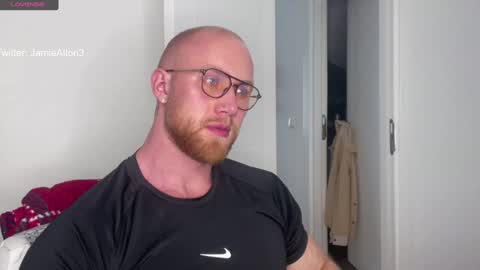 Snapshot of wlademarbergs chatting on 02.05.25 Wlademar online show from 02.05.25