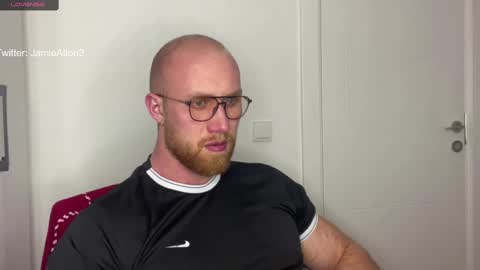 Snapshot of wlademarbergs chatting on 02.09.25 Wlademar online show from 02.09.25