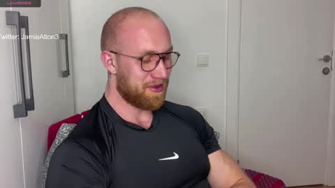 Snapshot of wlademarbergs chatting on 02.21.25 Wlademar online show from 02.21.25