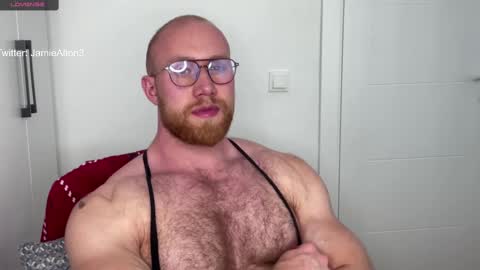 Snapshot of wlademarbergs chatting on 03.08.25 Wlademar online show from 03.08.25