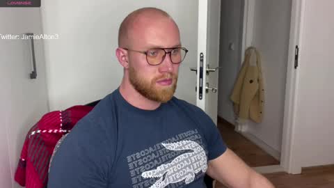Snapshot of wlademarbergs chatting on 03.09.25 Wlademar online show from 03.09.25