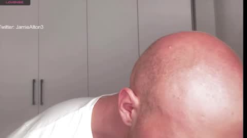 Wlademar online show from 03.25.26