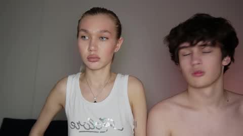 wladilia online show from 12.18.25