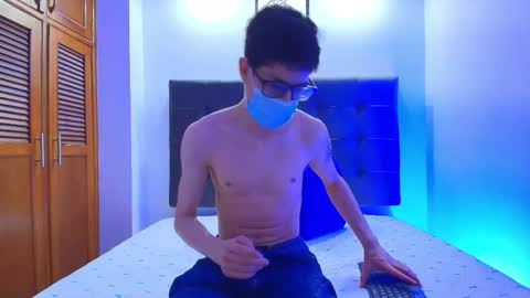 Snapshot of wolfan_sky chatting on 01.17.25 W O L F online show from 01.17.25