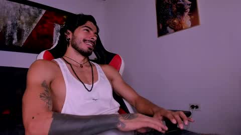 Snapshot of wolferatus chatting on 05.28.26 wolferatus online show from 05.28.26