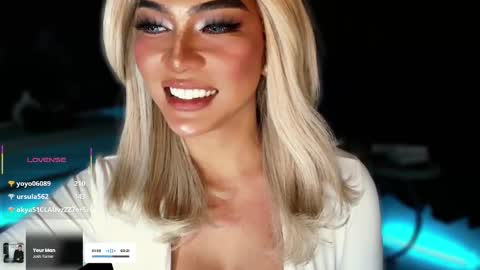 Julia online show from 10.05.25