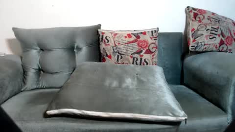 Snapshot of wonderfullight chatting on 01.29.25 SHENIEL RODRIGUEZ online show from 01.29.25