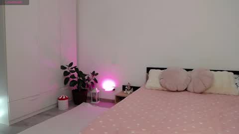 Snapshot of wonderwomannn chatting on 06.19.26 Amalia online show from 06.19.26