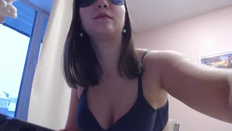 Woodland Peony online show from 12.22.25