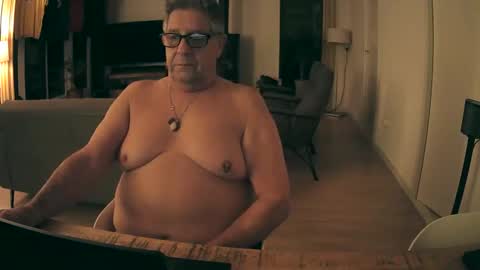 woodwurm and Snoeske online show from 10.19.25