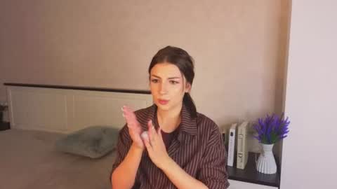 Snapshot of woofbus chatting on 06.15.26 Mila today is the first day hello everyone online show from 06.15.26