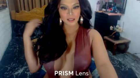 Snapshot of worldclasskylie chatting on 05.25.26 worldclasskylie online show from 05.25.26