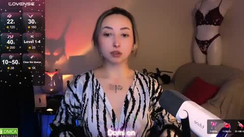 Snapshot of wow_sue chatting on 01.20.25 Sue online show from 01.20.25