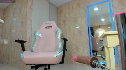     STREAMING SCHEDULE 2100 - 0530 GMT-5 online show from 01.13.25