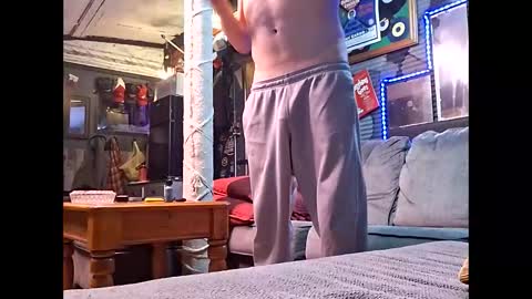 Snapshot of wowokthankyou chatting on 10.13.25 Wowokthankyou online show from 10.13.25