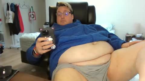 Snapshot of wvalentinox chatting on 12.06.24 WValentinoX online show from 12.06.24