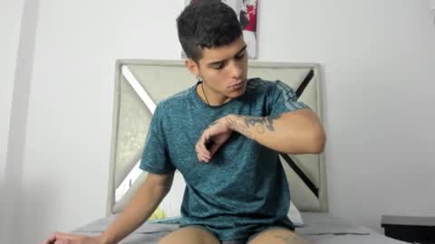 wyatt online show from 12.02.25