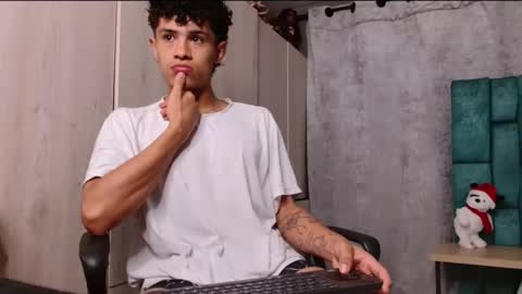 wyatt online show from 01.10.25