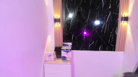 wyatt online show from 10.31.25