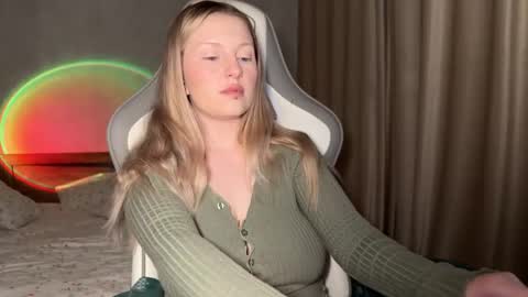 eva online show from 12.15.25