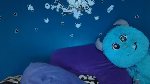 Snapshot of x_channel_x chatting on 09.19.25 Karen online show from 09.19.25