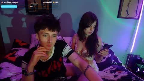 Snapshot of x_files_t chatting on 09.15.25 Philipp and Este online show from 09.15.25