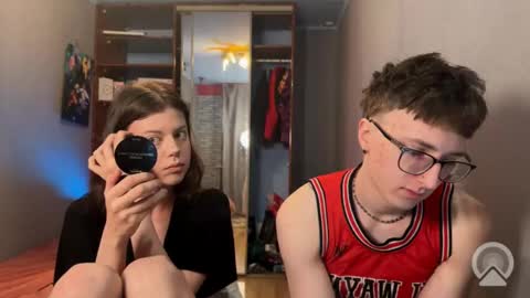 Snapshot of x_files_t chatting on 02.09.26 Philipp and Este online show from 02.09.26