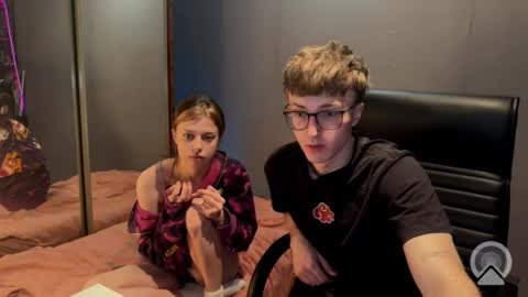 Snapshot of x_files_t chatting on 03.03.26 Philipp and Este online show from 03.03.26