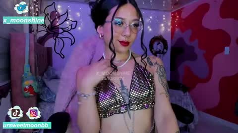 Snapshot of x_moonshine chatting on 12.26.24 s s s online show from 12.26.24