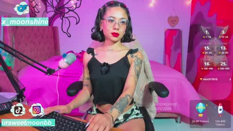 Snapshot of x_moonshine chatting on 02.09.25 s s s online show from 02.09.25