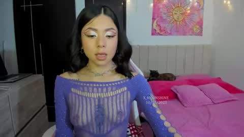 Snapshot of x_moonshine chatting on 10.11.25 s s s online show from 10.11.25