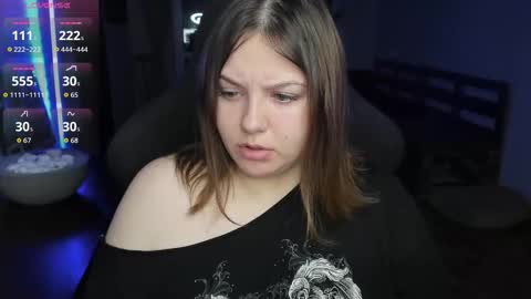 Snapshot of x_nirvana_x chatting on 10.29.25 LOVE NERDS ONLY online show from 10.29.25