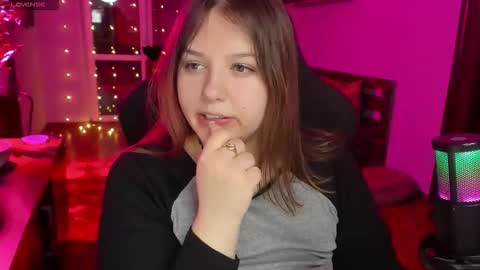 LOVE NERDS ONLY online show from 01.06.26