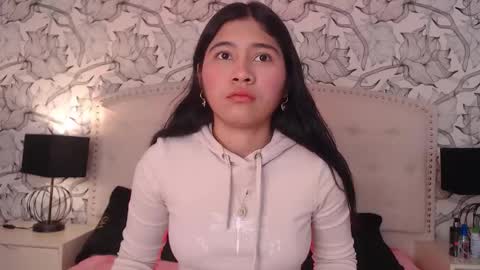 aurora  online show from 11.03.25