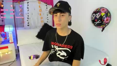 Snapshot of xaandergrey chatting on 10.24.25 xaanderGrey online show from 10.24.25