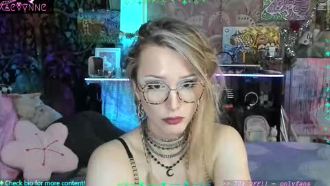 Xaevynne  Sometimes Milla Milla The Cute as a Buttom Brunette     online show from 11.29.25