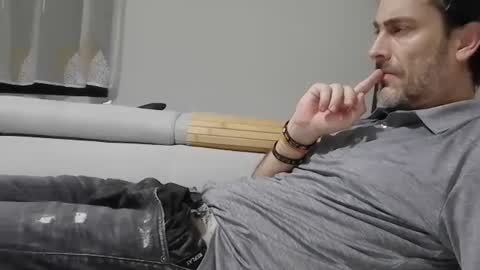 xalegarmax online show from 10.16.25