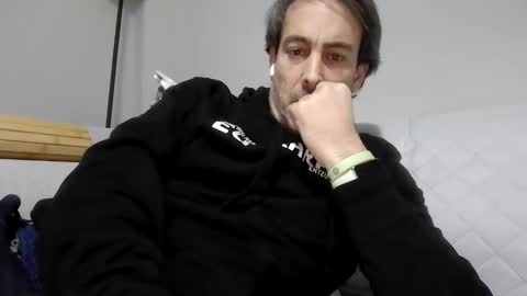 xalegarmax online show from 10.30.25