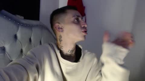 Snapshot of xalejo_max chatting on 10.13.25 xalejo_max online show from 10.13.25