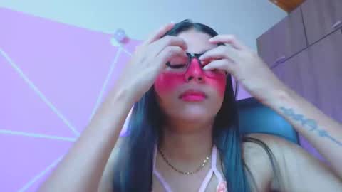 XALLYSONX online show from 04.11.26