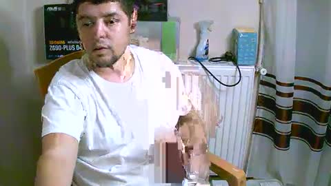 Snapshot of xander717742 chatting on 10.02.25 arab bigdick online show from 10.02.25