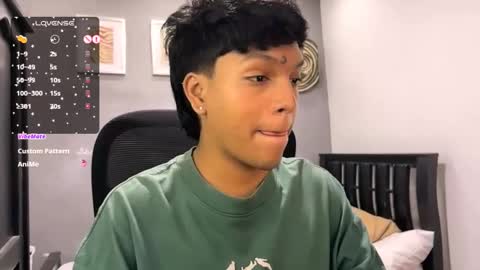 Snapshot of xander_bonnet1 chatting on 02.02.25 Xander bonnet online show from 02.02.25